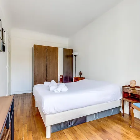 Charmant Lumineux Apartment *